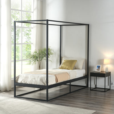 Lits à baldaquin