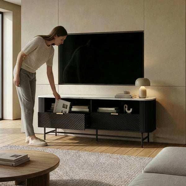 Meuble TV bas Olvehok 140x40x55 cm Noir/effet marbre, blanc [en.casa]
