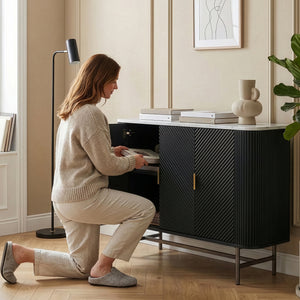 Buffet Olvehok 110 x 40 x 77 cm effet marbre noir [en.casa]