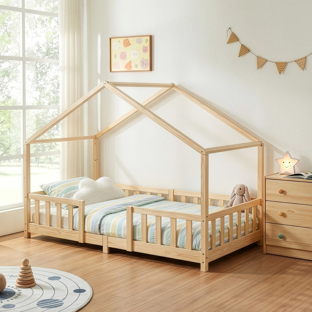 Lit d'enfant en forme de maison Treviolo bois de pin [en.casa]