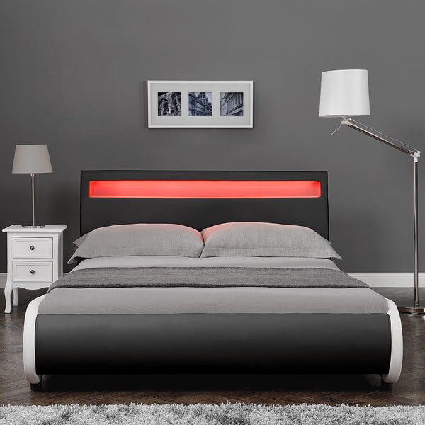 CoriumLit capitonné à LED de Corium 'Valencia' avec matelas (140 / 180 x200cm)(7 Couleurs)(mousse froide) -  avec cuir synthétique / housse en cuir synthétique / éclairage RVB / avec sommier à lattes /