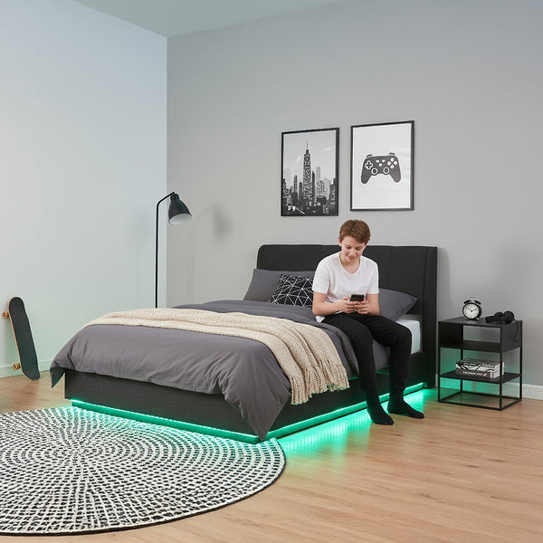 Lit double capitonné Tröstiar avec éclairage LED et matelas [en.casa]