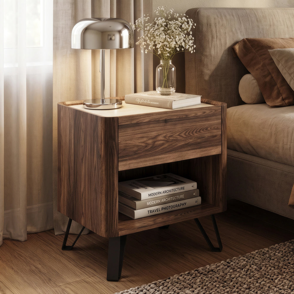 Table de chevet Trorlon 55 x 50 x 40 cm effet noyer travertin [en.casa]