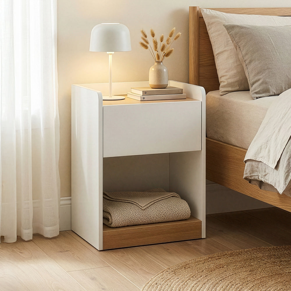 Table de chevet Kuorshare 55x42x37 cm Blanc/Aspect chêne [en.casa]