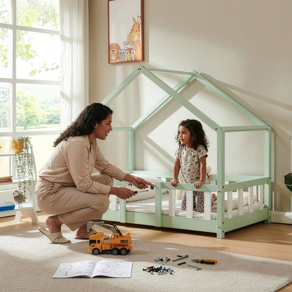 Lit d'enfant en forme de maison Treviolo bois de pin [en.casa]