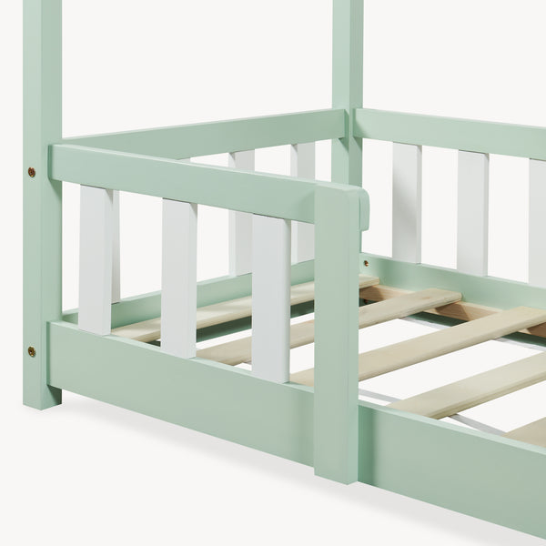 Lit d'enfant en forme de maison Treviolo bois de pin [en.casa]